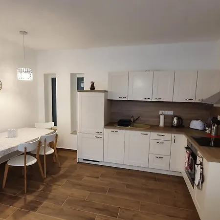 Apartment Vitorlas Apartman Keszthely