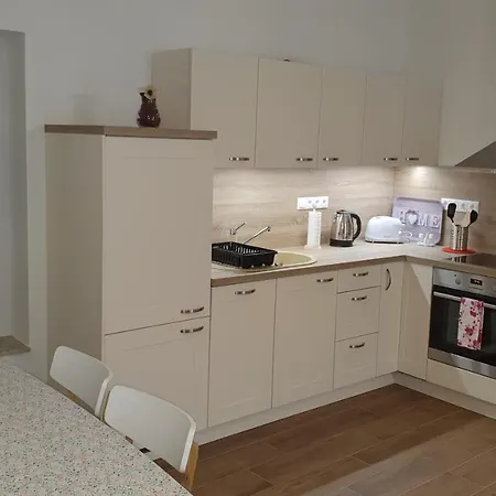 Vitorlas Apartman